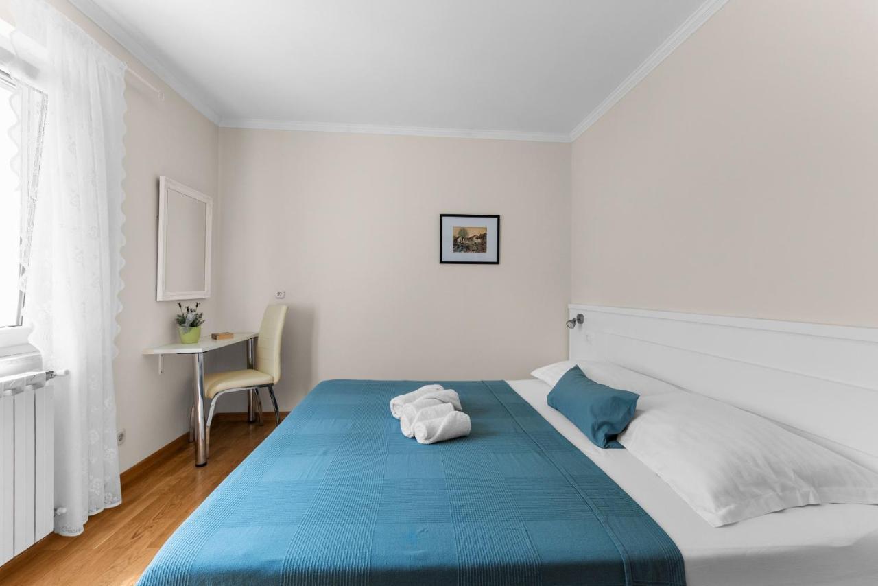 פורץ Villa Hope - Apartments With Shared Pool מראה חיצוני תמונה