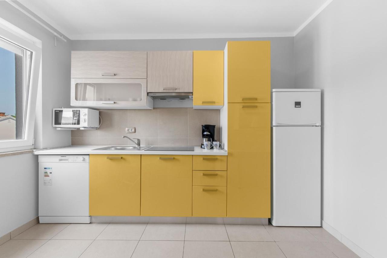 פורץ Villa Hope - Apartments With Shared Pool מראה חיצוני תמונה