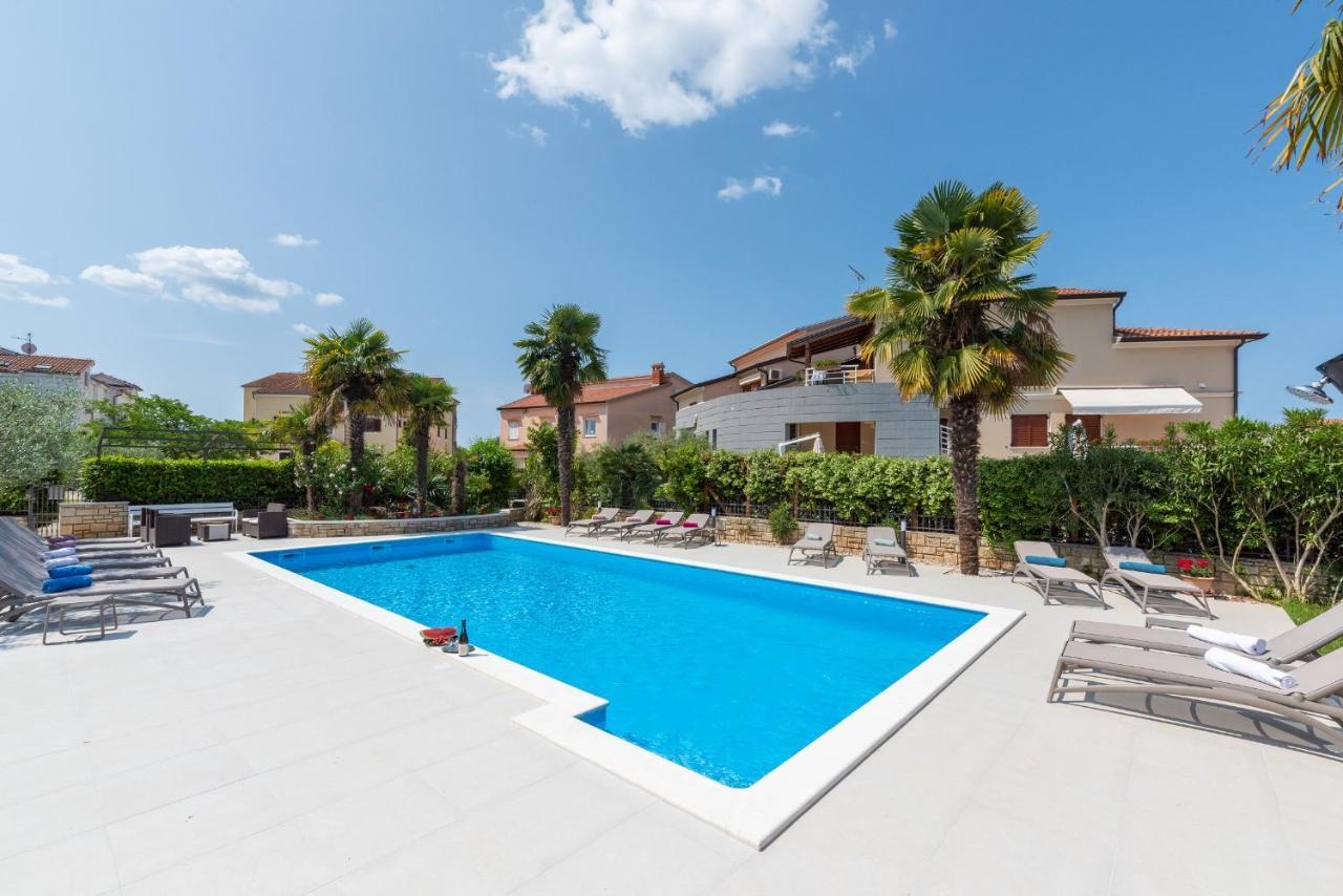 פורץ Villa Hope - Apartments With Shared Pool מראה חיצוני תמונה