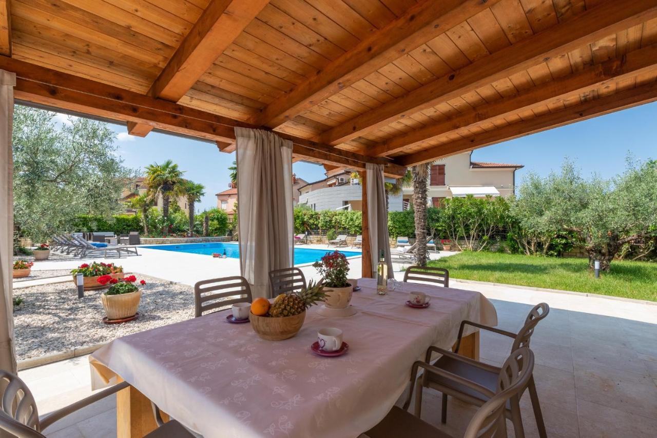 פורץ Villa Hope - Apartments With Shared Pool מראה חיצוני תמונה