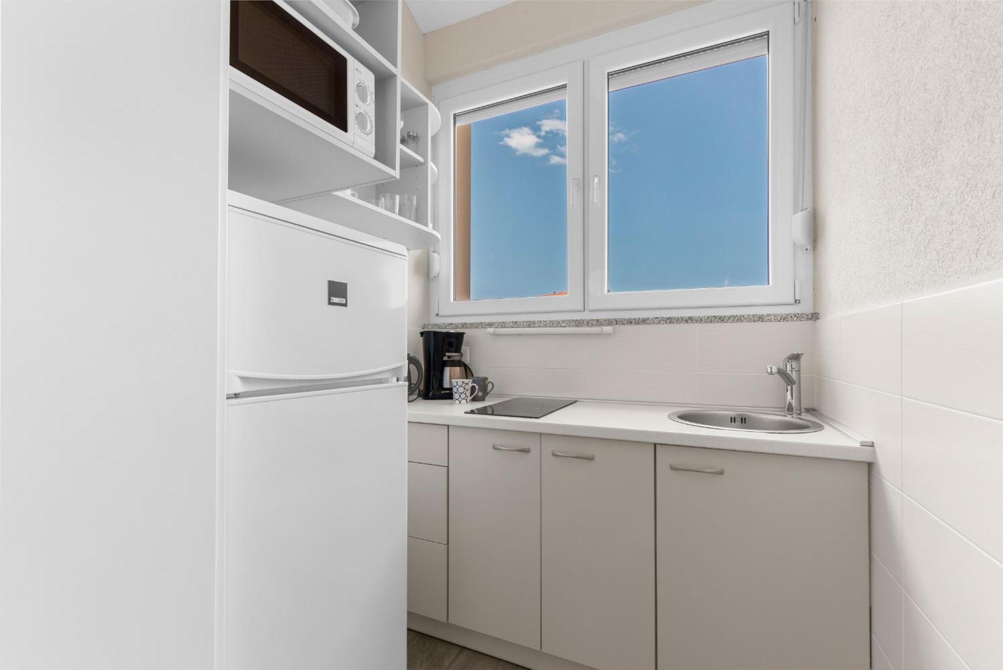 פורץ Villa Hope - Apartments With Shared Pool חדר תמונה