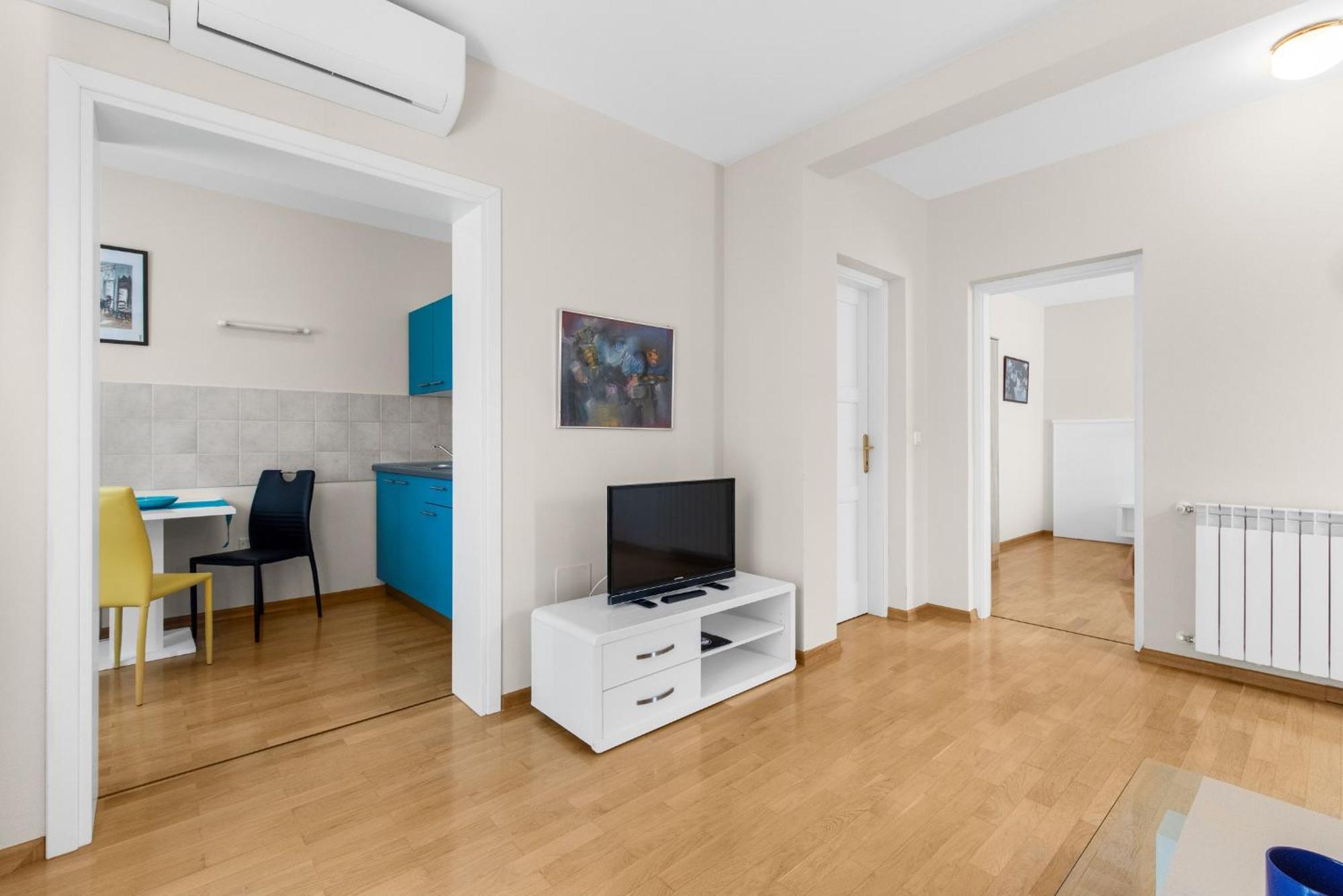 פורץ Villa Hope - Apartments With Shared Pool חדר תמונה