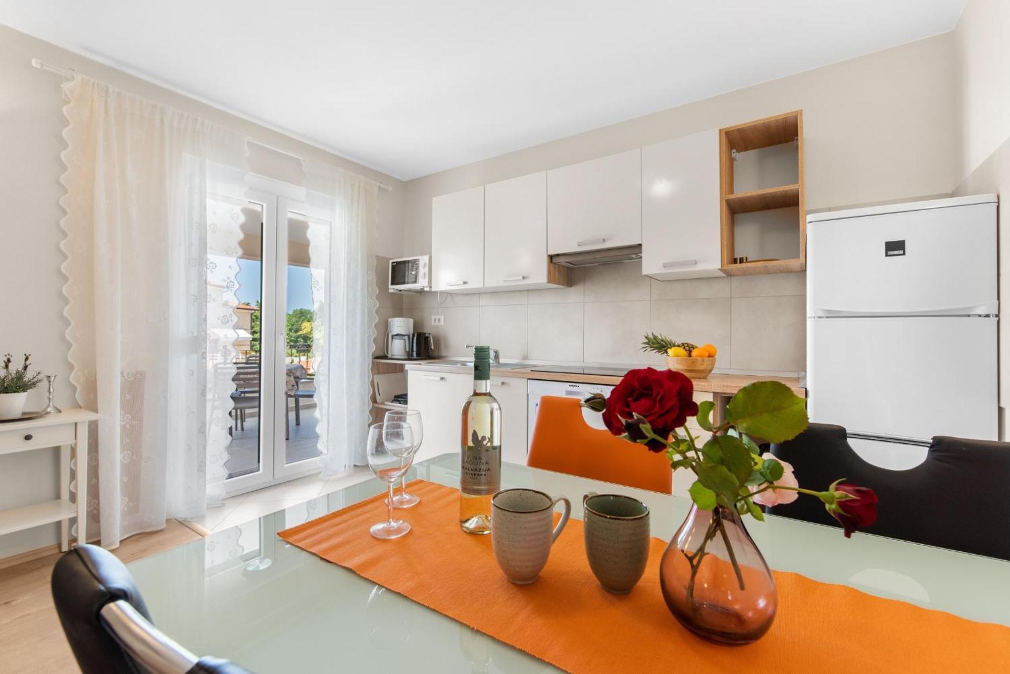 פורץ Villa Hope - Apartments With Shared Pool חדר תמונה