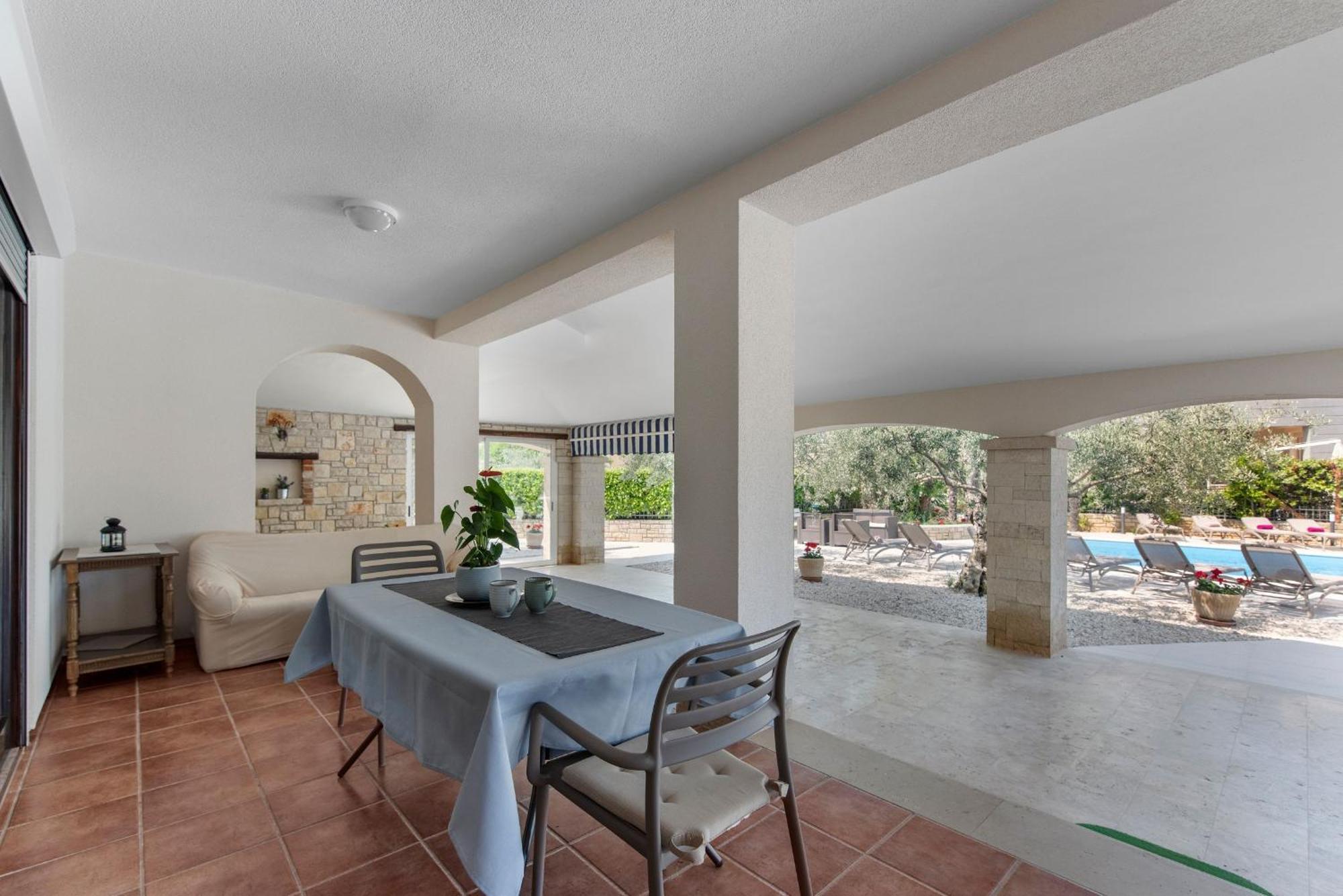 פורץ Villa Hope - Apartments With Shared Pool חדר תמונה