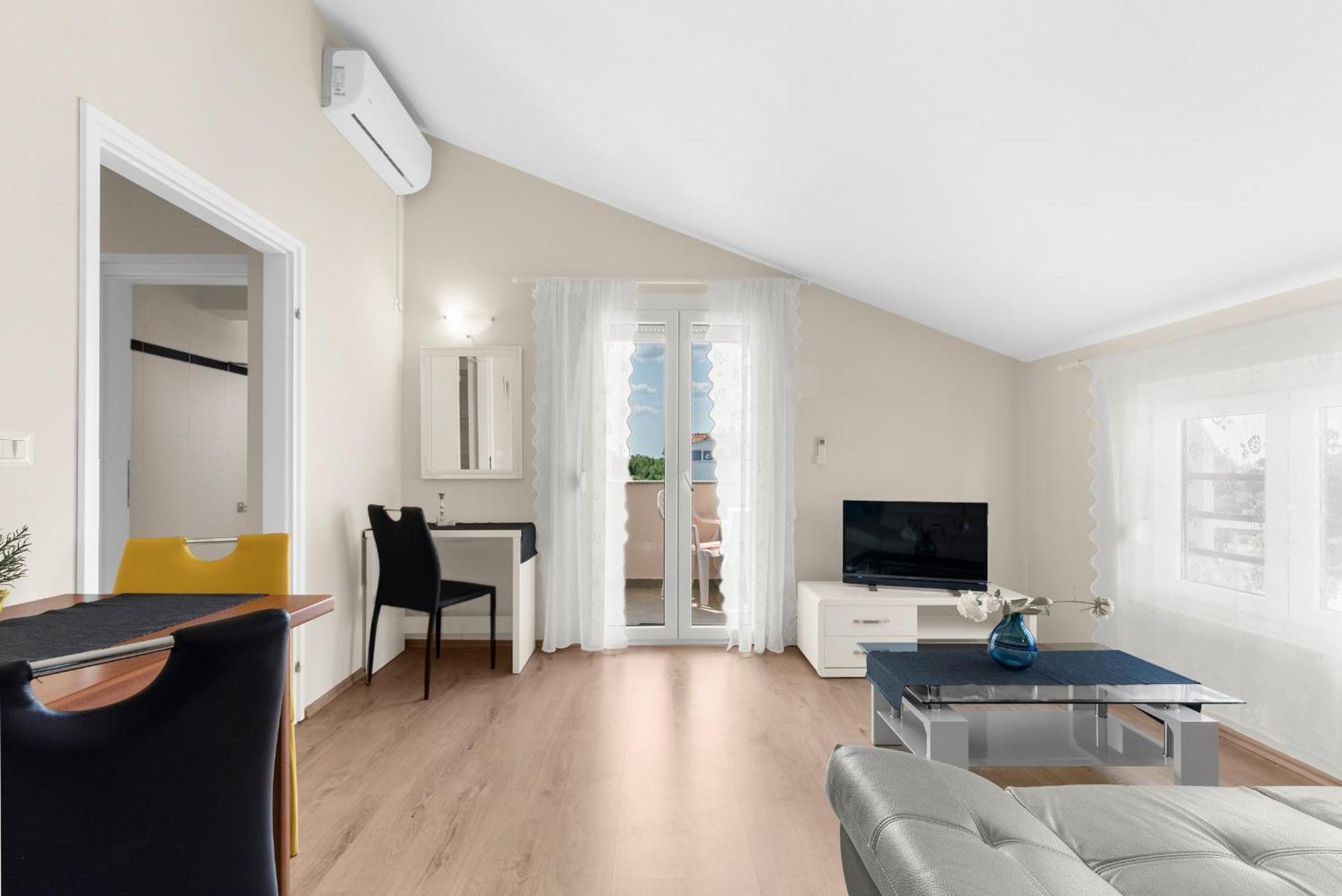 פורץ Villa Hope - Apartments With Shared Pool חדר תמונה
