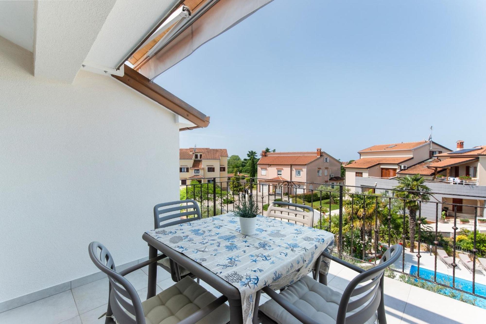פורץ Villa Hope - Apartments With Shared Pool חדר תמונה