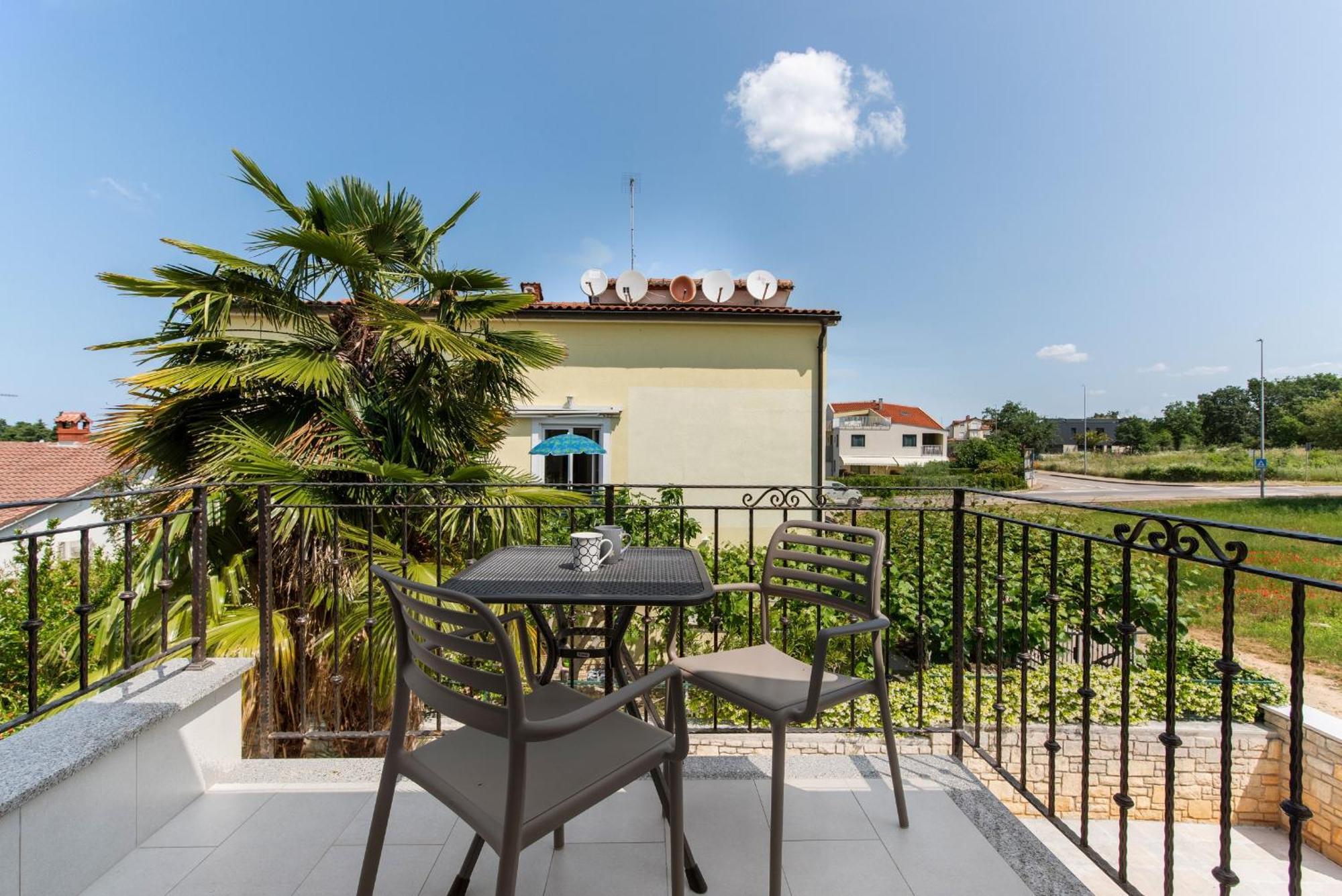 פורץ Villa Hope - Apartments With Shared Pool חדר תמונה